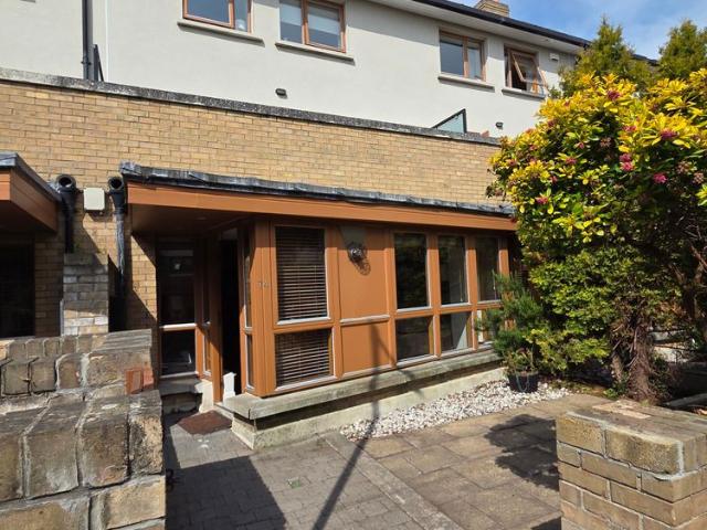 Apartment to rent in Bluebell, North Tipperary