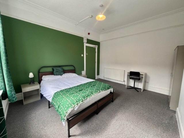 Room for rent in Armley, West Yorkshire