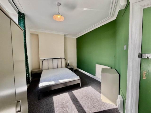 Room for rent in Armley, West Yorkshire