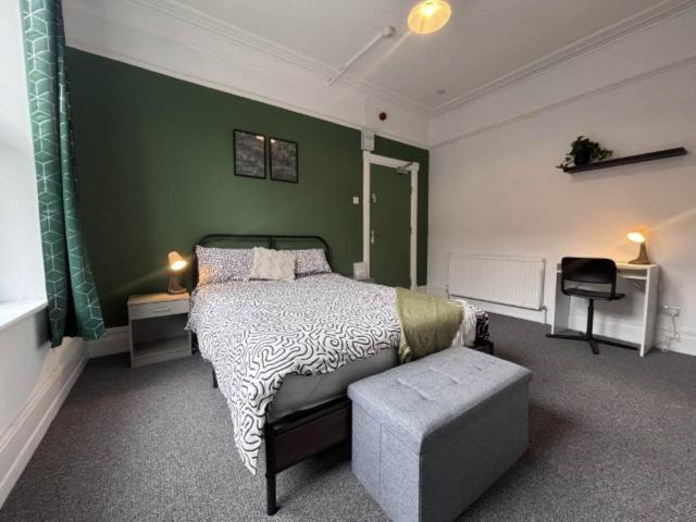 Room for rent in Armley, West Yorkshire
