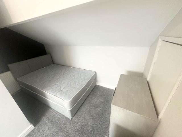 Room for rent in Holbeck, Beeston Hill