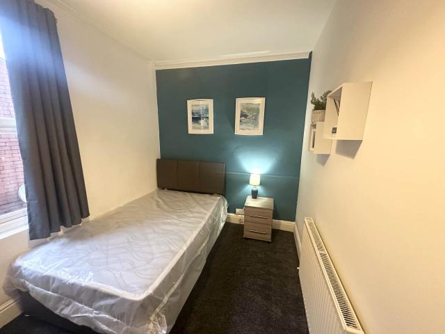 Room for rent in Wortley, West Yorkshire