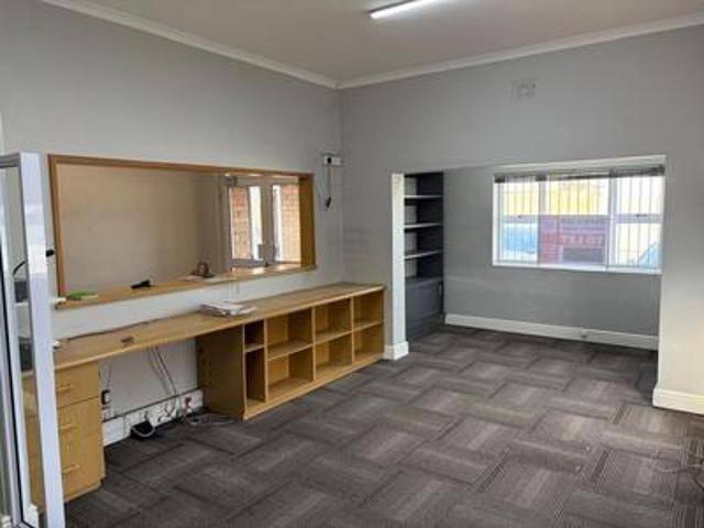Commercial for rent in Port Elizabeth, Eastern Cape