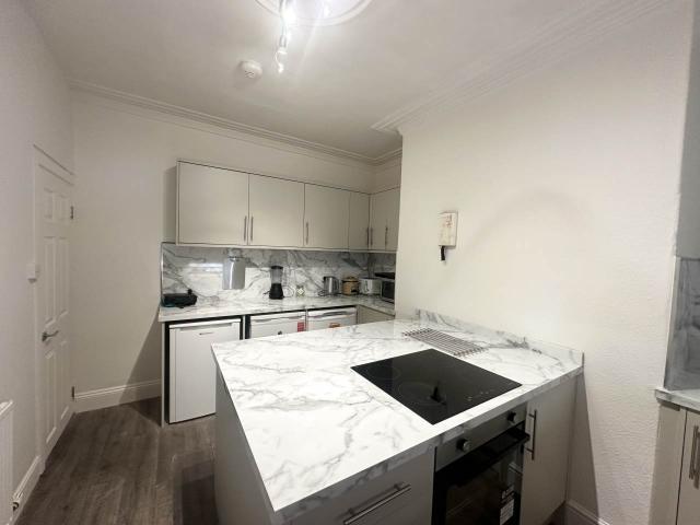 Room for rent in Kirkstall, West Yorkshire