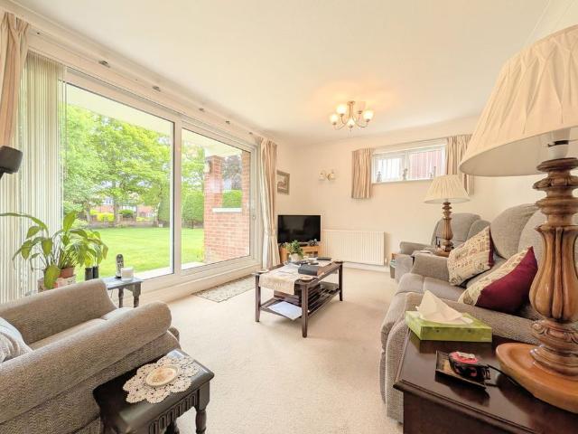 Apartment for rent in Marshside, Southport