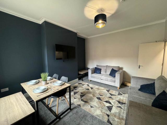 Room for rent in Sandford, Leeds