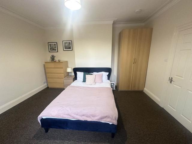 Room for rent in Kirkstall, Leeds