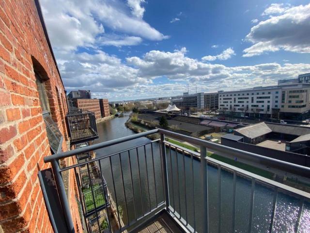 Apartment for rent in Roberts Wharf, Leeds