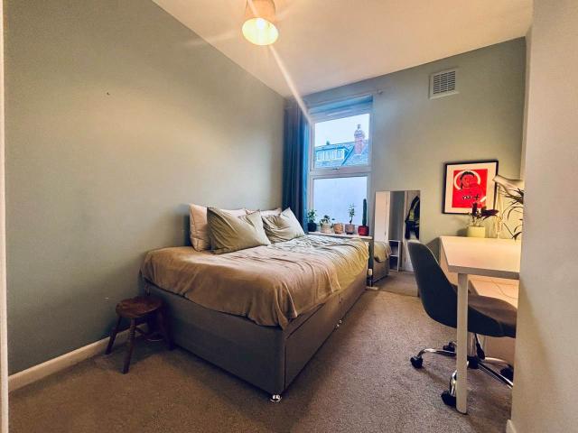 Room for rent in Armley, West Yorkshire