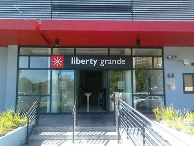 Apartment for rent in Goodwood, Western Cape