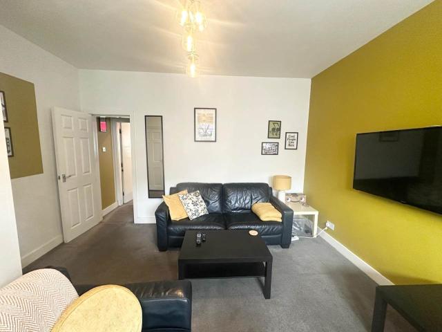 Room for rent in Burley, Leeds