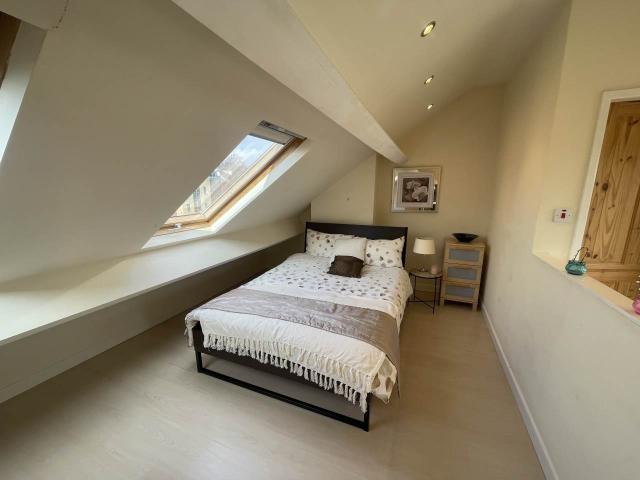 Room for rent in Farsley, West Yorkshire