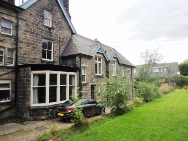 Studio for rent in Farsley, West Yorkshire