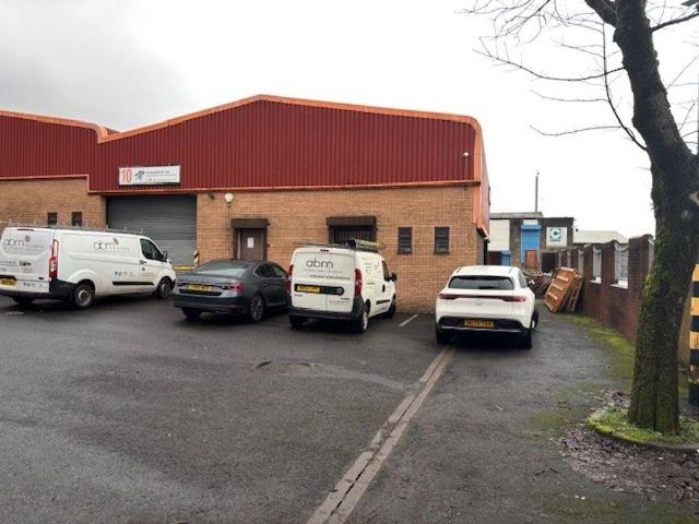 House for rent in Burnedge, Greater Manchester