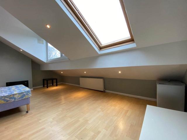 Room for rent in Burley, West Yorkshire