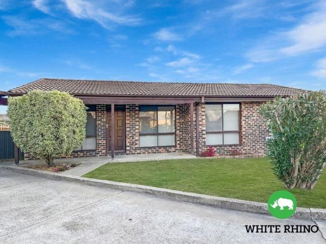Townhouse for rent in Queanbeyan, New South Wales