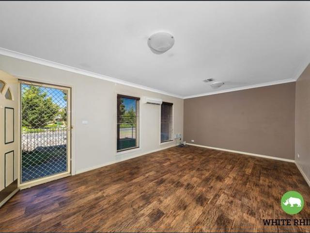 Townhouse for rent in Queanbeyan, New South Wales