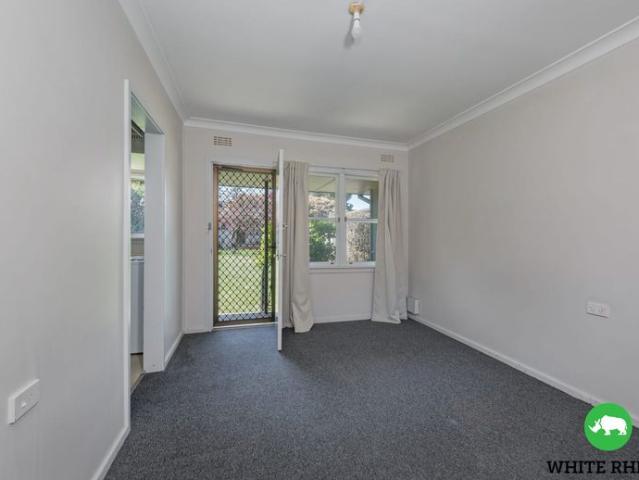 Granny Flat for rent in Queanbeyan