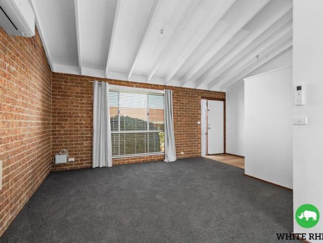 Townhouse for rent in Queanbeyan East, Queanbeyan