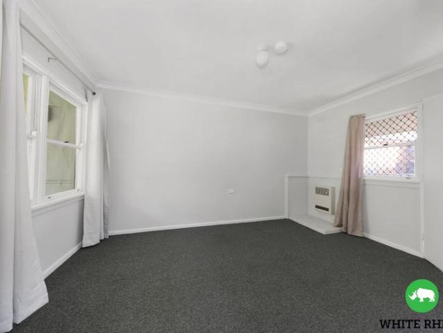 Granny Flat for rent in Queanbeyan, New South Wales