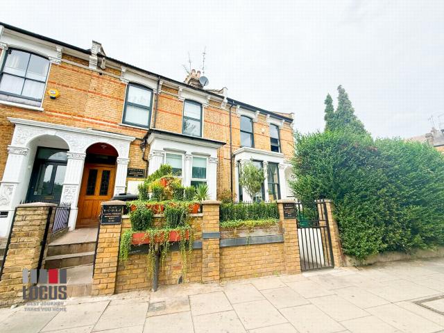 Apartment for rent in Brownswood Park, Stoke Newington