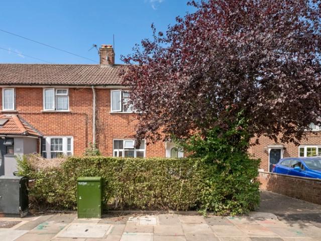 House for rent in London Borough of Ealing, Perivale
