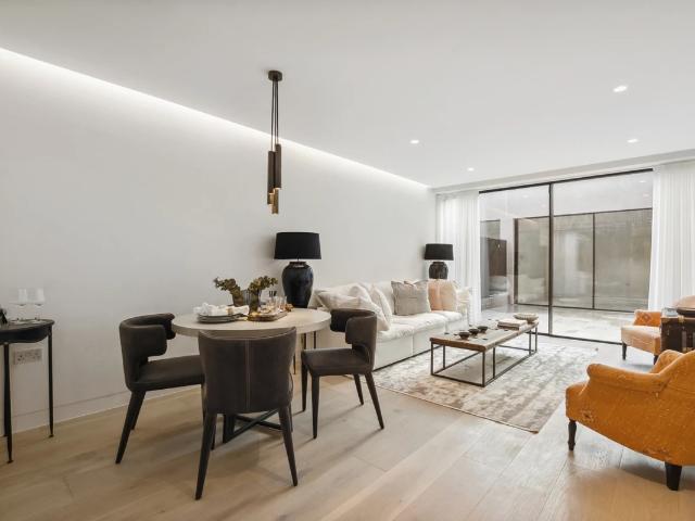 House for rent in Dartmouth Park, Greater London