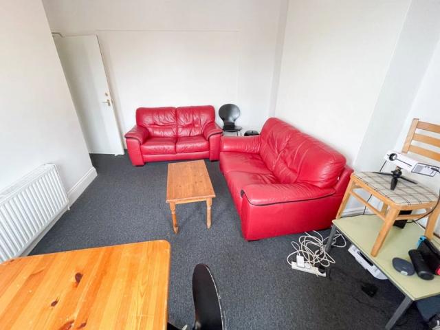 House for rent in Lansdowne, Springbourne