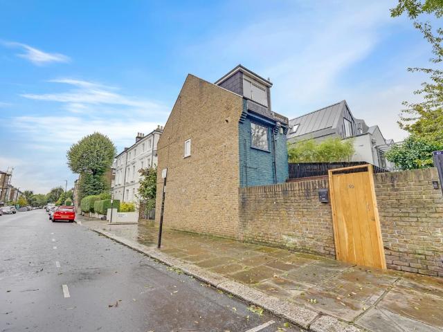 House for rent in Kentish Town, Greater London
