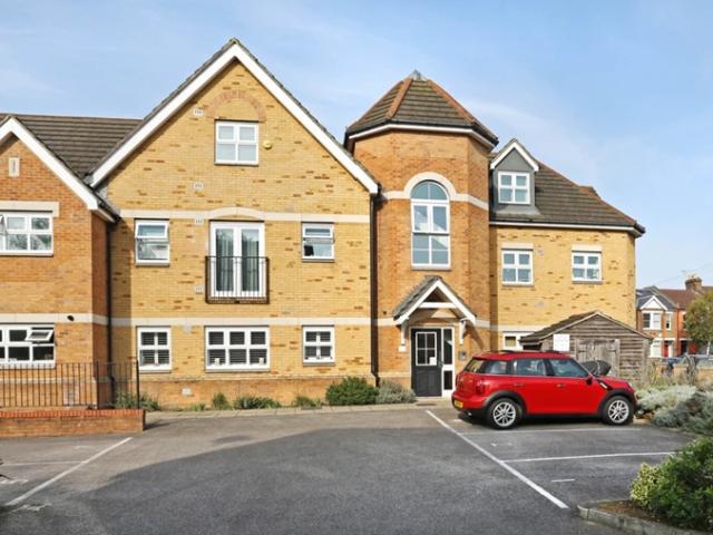 Apartment for rent in London Borough of Ealing, Greater London