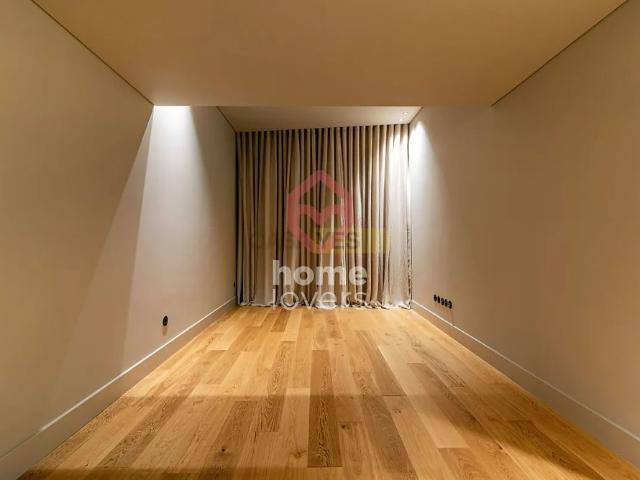 Apartamento alugar em Porto, Lordelo Do Ouro