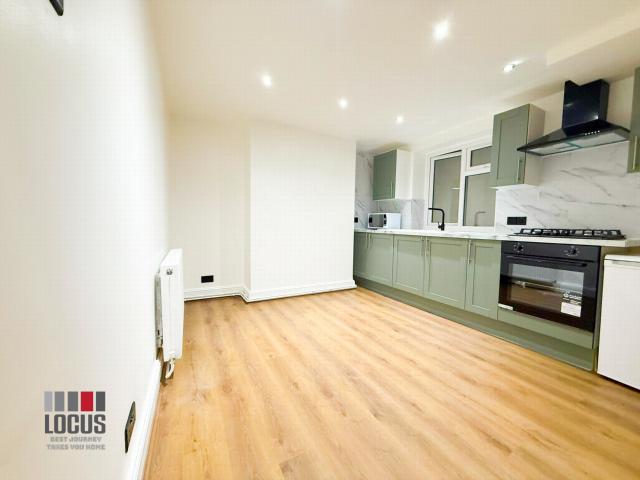 Apartment for rent in Victoria Park Village, Greater London