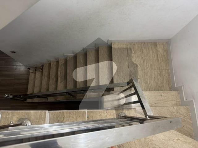 Apartment for rent in Gujranwala
