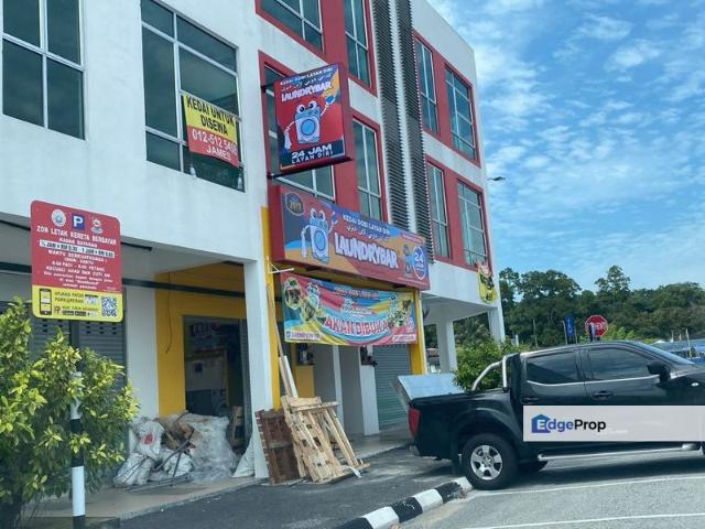 Shop for rent in Perak, Behrang Stesen