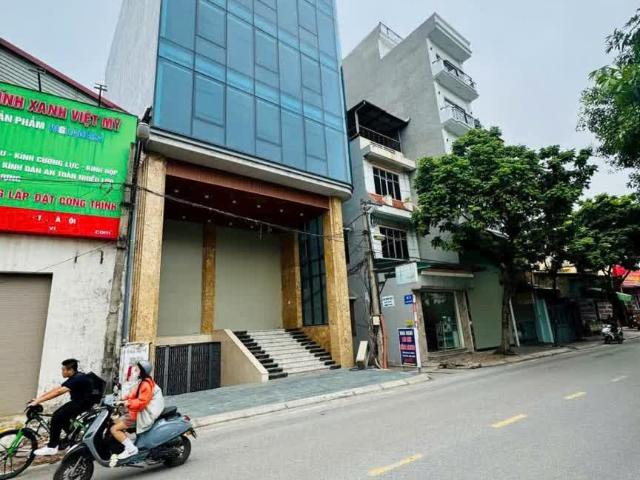 Nhà mặt phố bán tại Hoàn Kiếm, Hà Nội