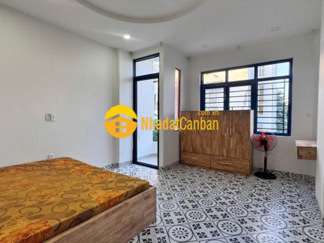 Nhà mặt phố bán