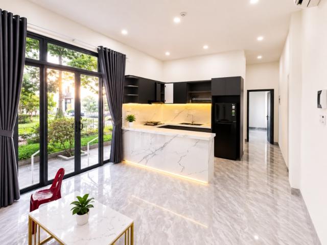 Nhà mặt phố bán