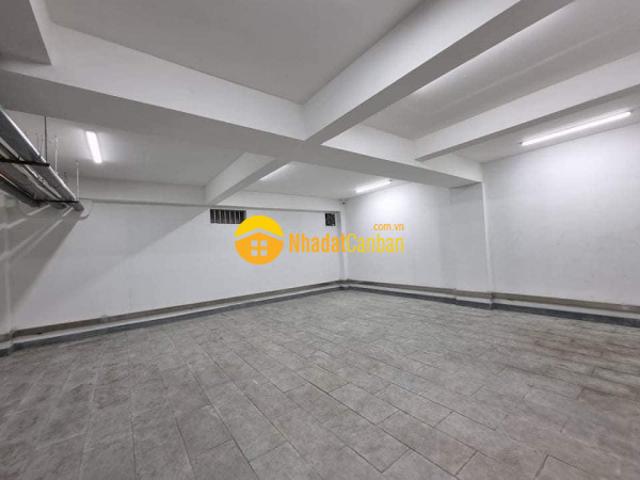 Nhà mặt phố bán