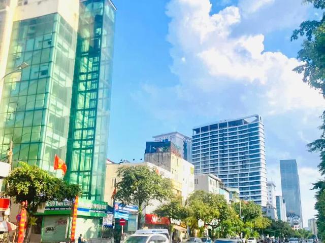 Nhà mặt phố bán tại Hoàn Kiếm, Hà Nội