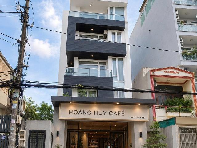 Nhà mặt phố bán