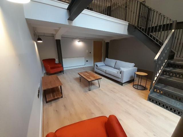 House for rent in Calderstones
