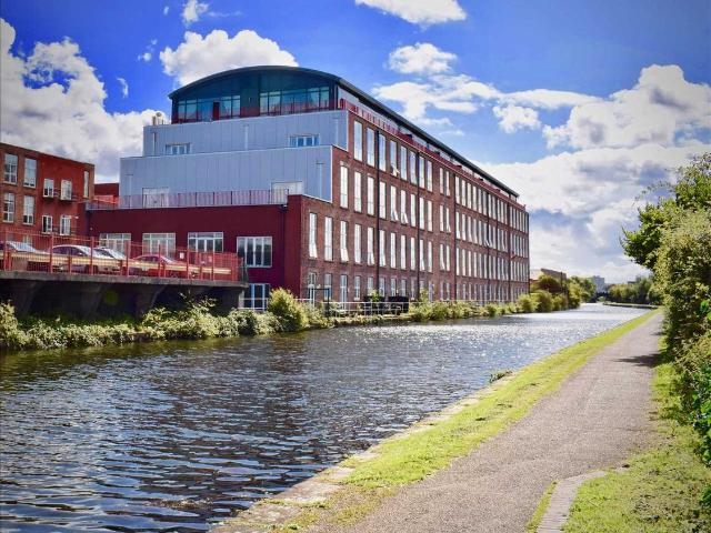 Apartment for rent in Calderstones