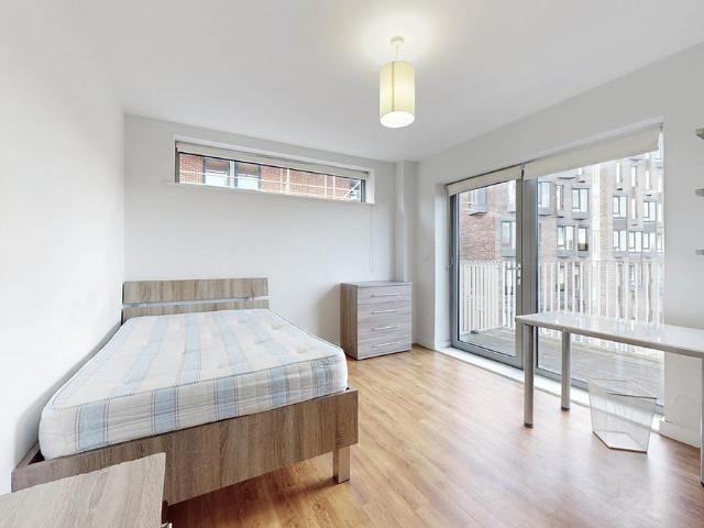 House for rent in Mile End, Greater London