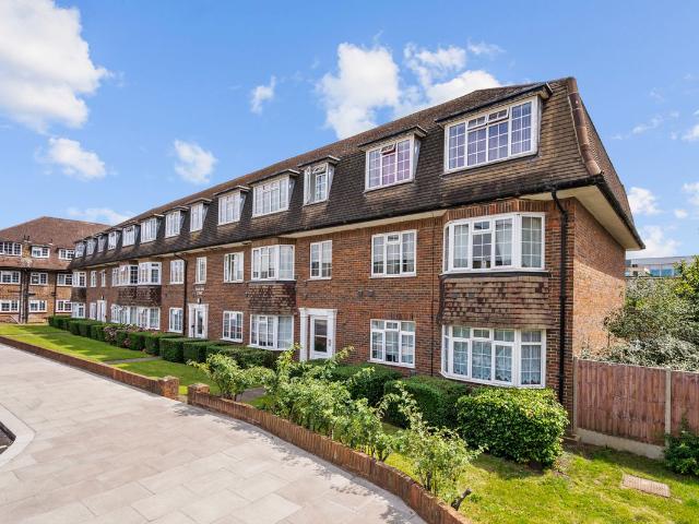 Apartment for rent in Royal Borough of Kingston upon Thames, Greater London