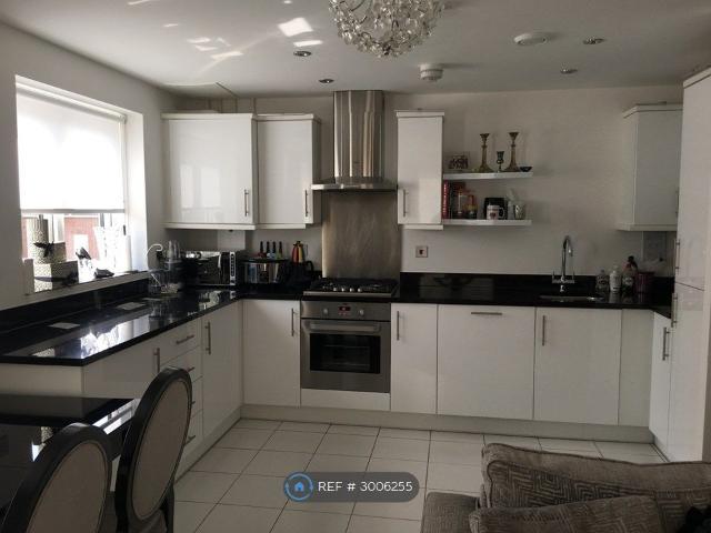 Apartment for rent in Elstree and Borehamwood, Borehamwood