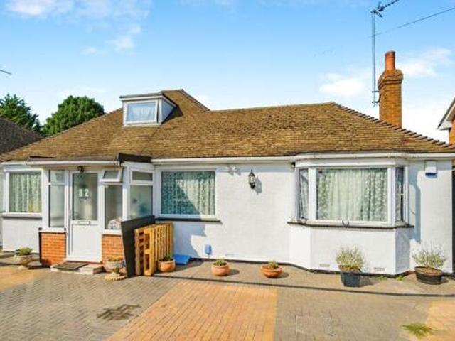 House for sale in Luton