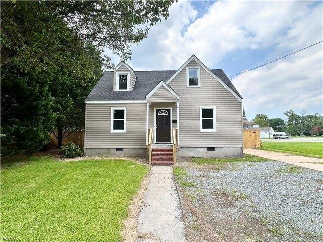 House for sale in Hampton House for sale in Hampton