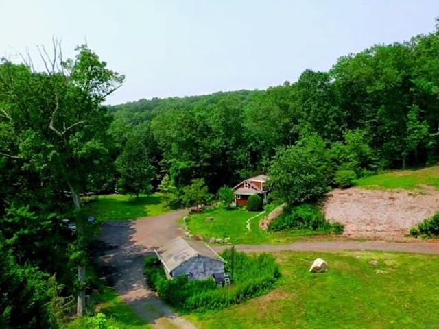 House for sale in Newtown, Connecticut