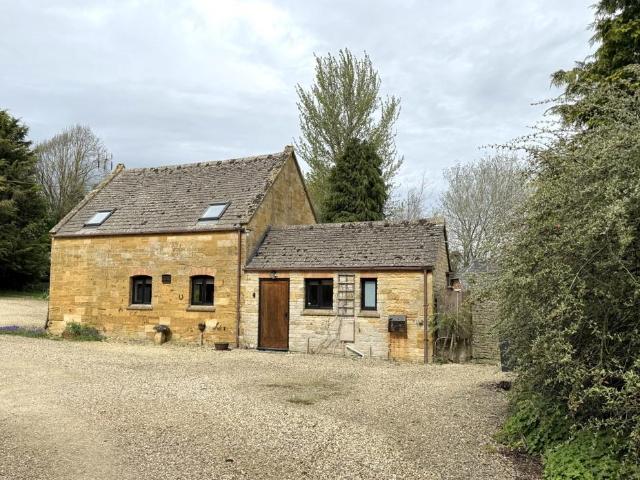 House for rent in Fossebridge, Gloucestershire