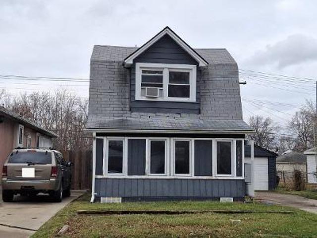 House for sale in Warren